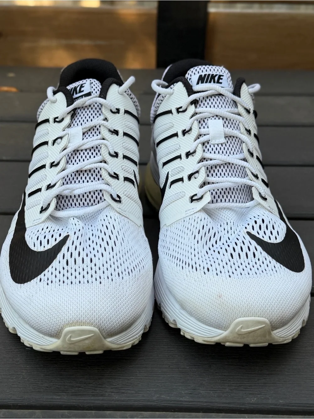 Nike Air Max Excellerate 4 Men’s Size 11 White Black Basketball Shoes, 2015